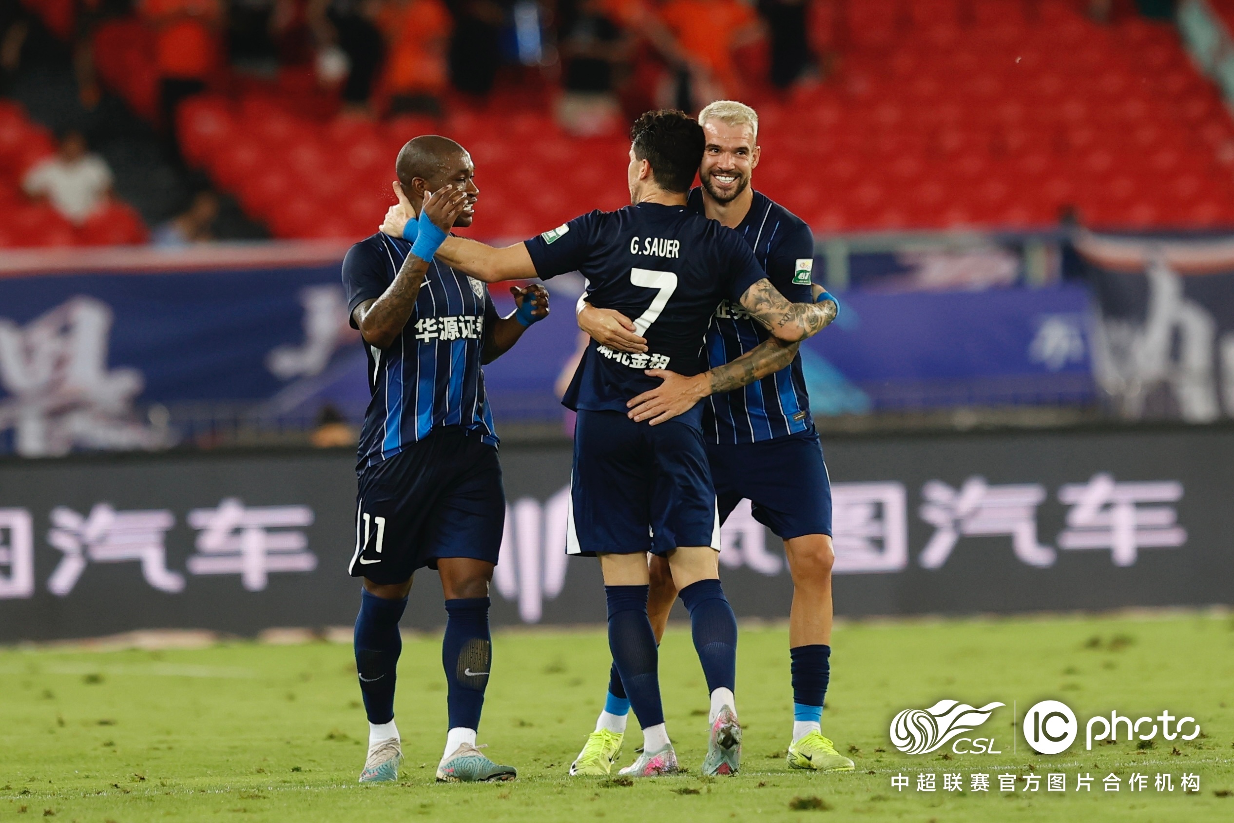 三亿体育 -今晨突围战来临，武汉三镇围绕国王杯防线松动，球迷炸锅，细节决定成败的简单介绍