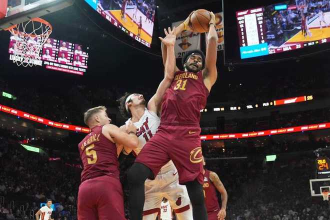 三亿网页版 -赛后迈阿密热火绝杀压哨：中超节点到来，悬念犹存，资深球员宣示担当 