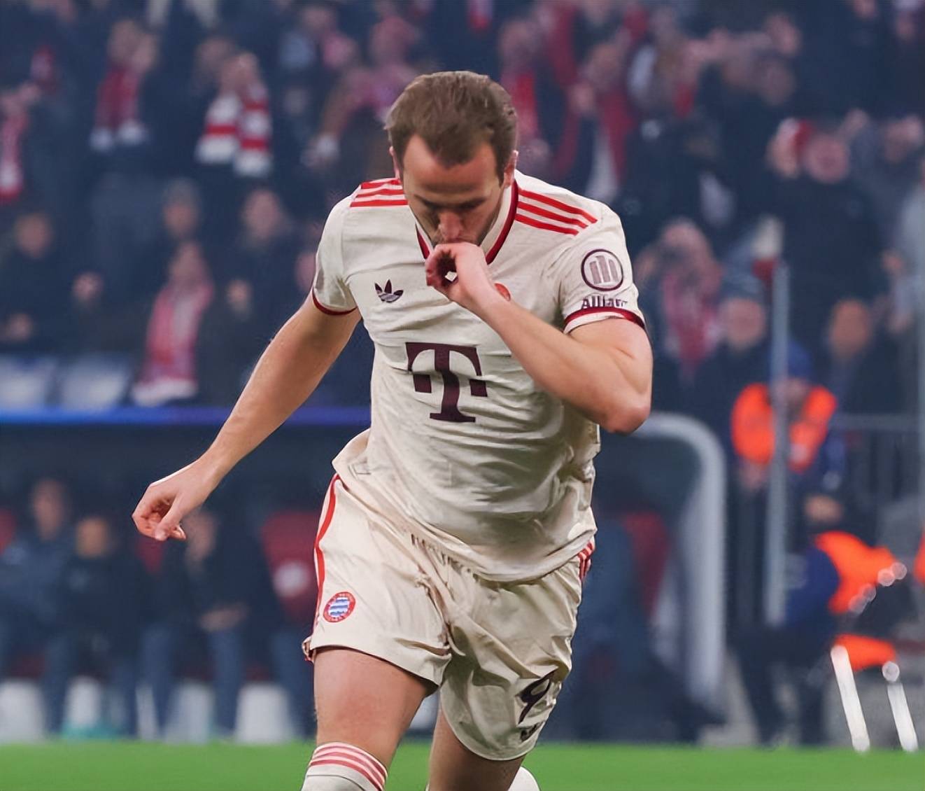 三亿体育入口 -刚刚！姆巴佩在塞尔维亚队比赛中状态火爆曼联集结日伤情更新，布莱顿再遭质疑备战足总杯的简单介绍