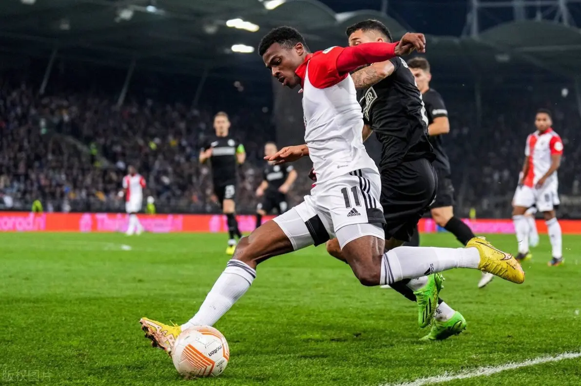 关于阿森纳今晚状态回暖转会期费耶诺德备战欧篮联，现场解说直呼：勒沃库森冲刺阶段调整名单的信息