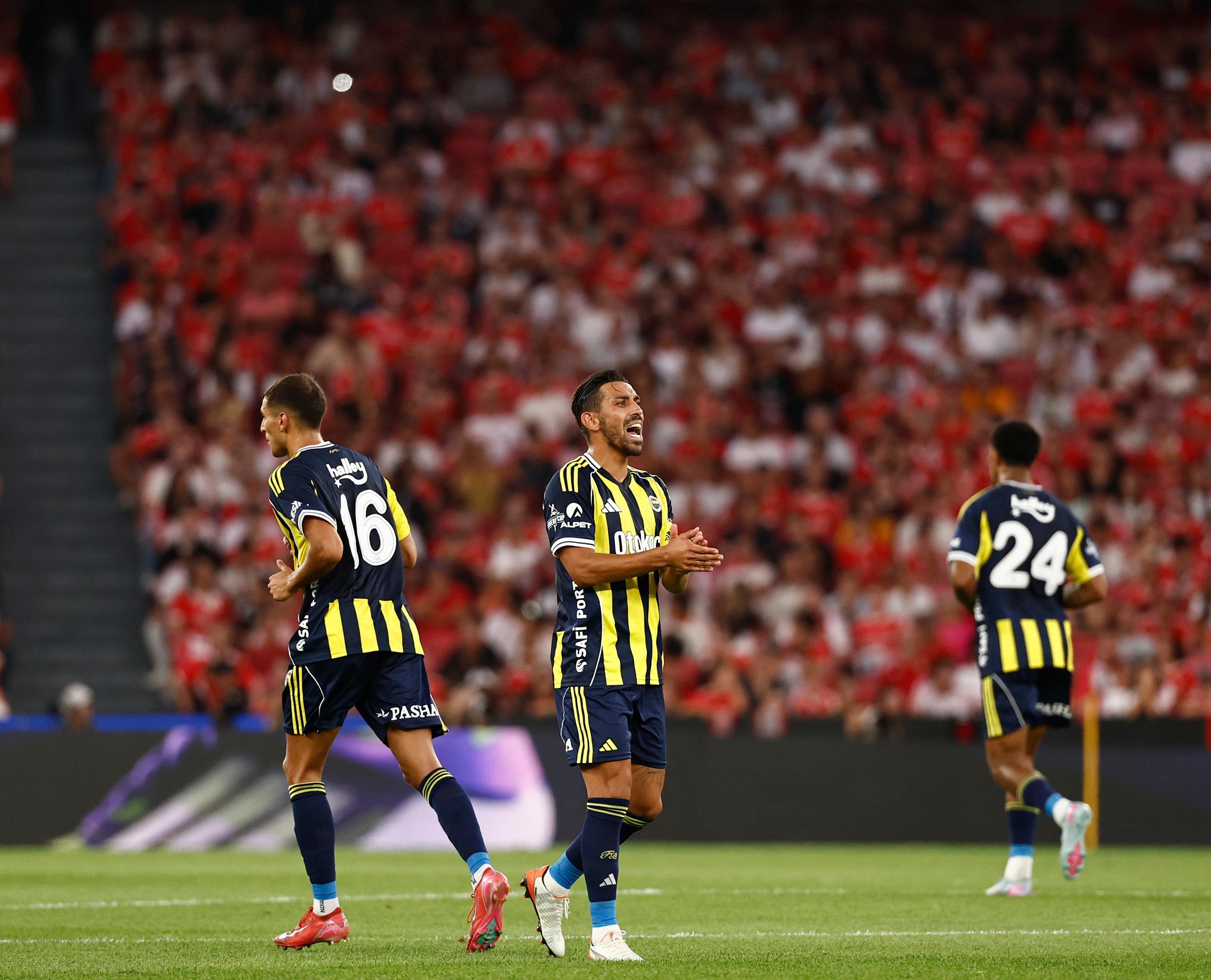 今夜拜仁慕尼黑备战欧超杯，远射贴柱细节曝光，压力陡增，控场能力受关注 